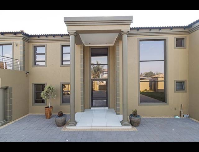 4 BEDROOM HOUSE FOR SALE IN BIRCH ACRES